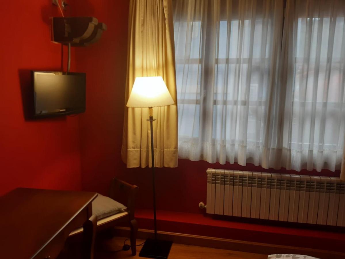 Hotel La Plaza 프로아자 외부 사진