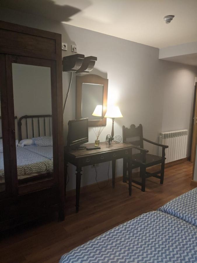 Hotel La Plaza 프로아자 외부 사진