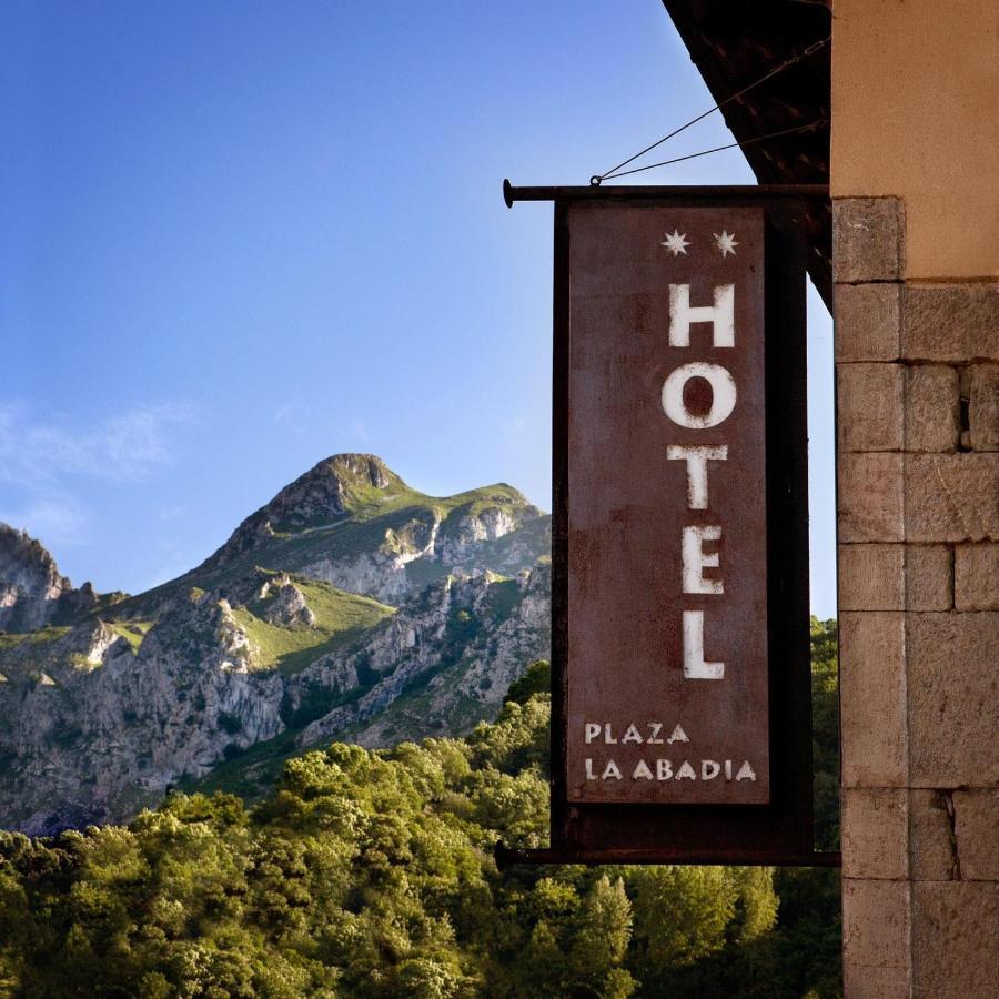 Hotel La Plaza 프로아자 외부 사진